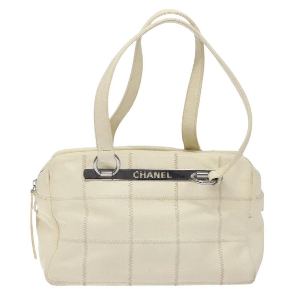 Chanel Square Stitch Quilted Caviar Medium